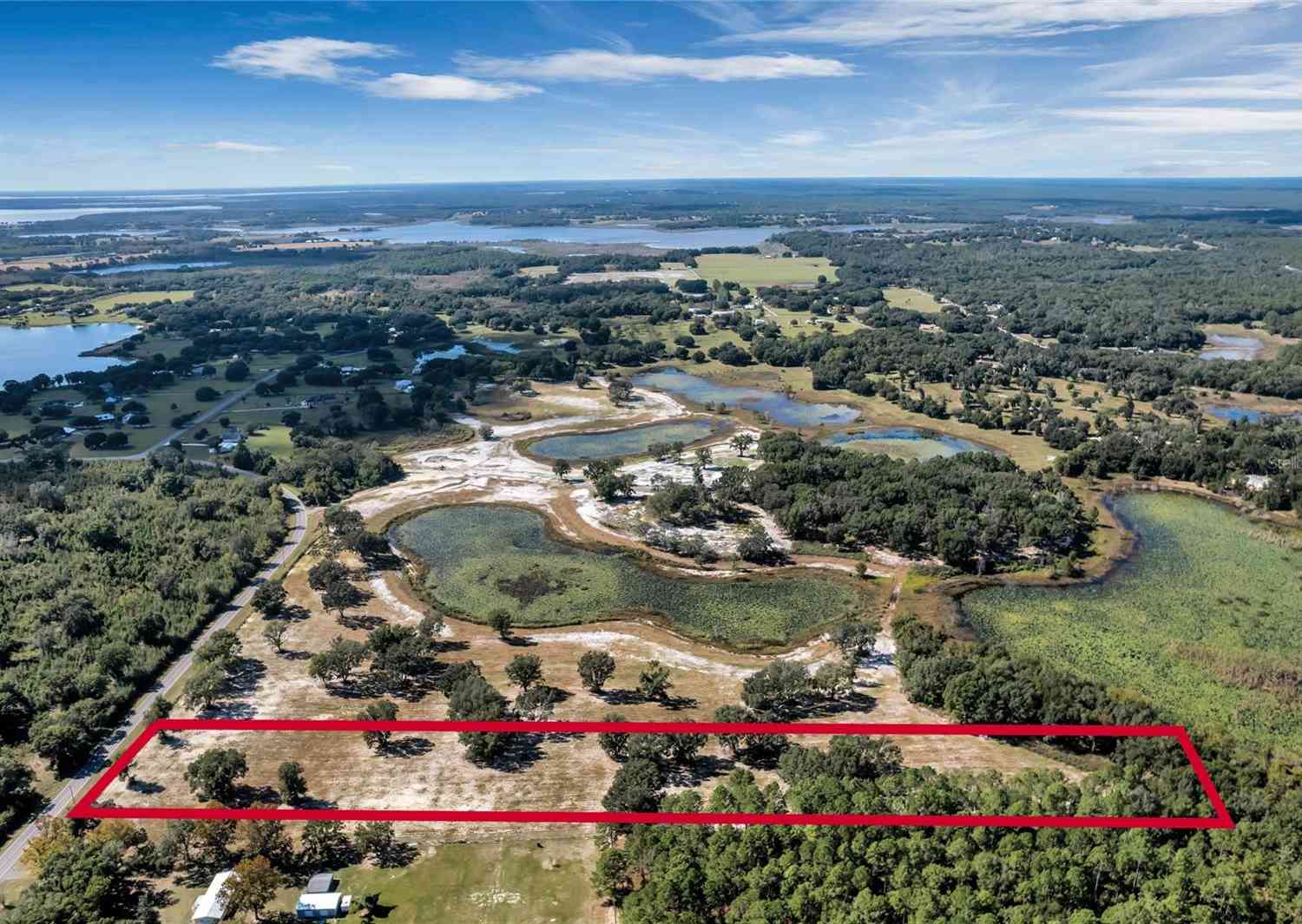 Se 180 Street Road, Umatilla, Florida image 1