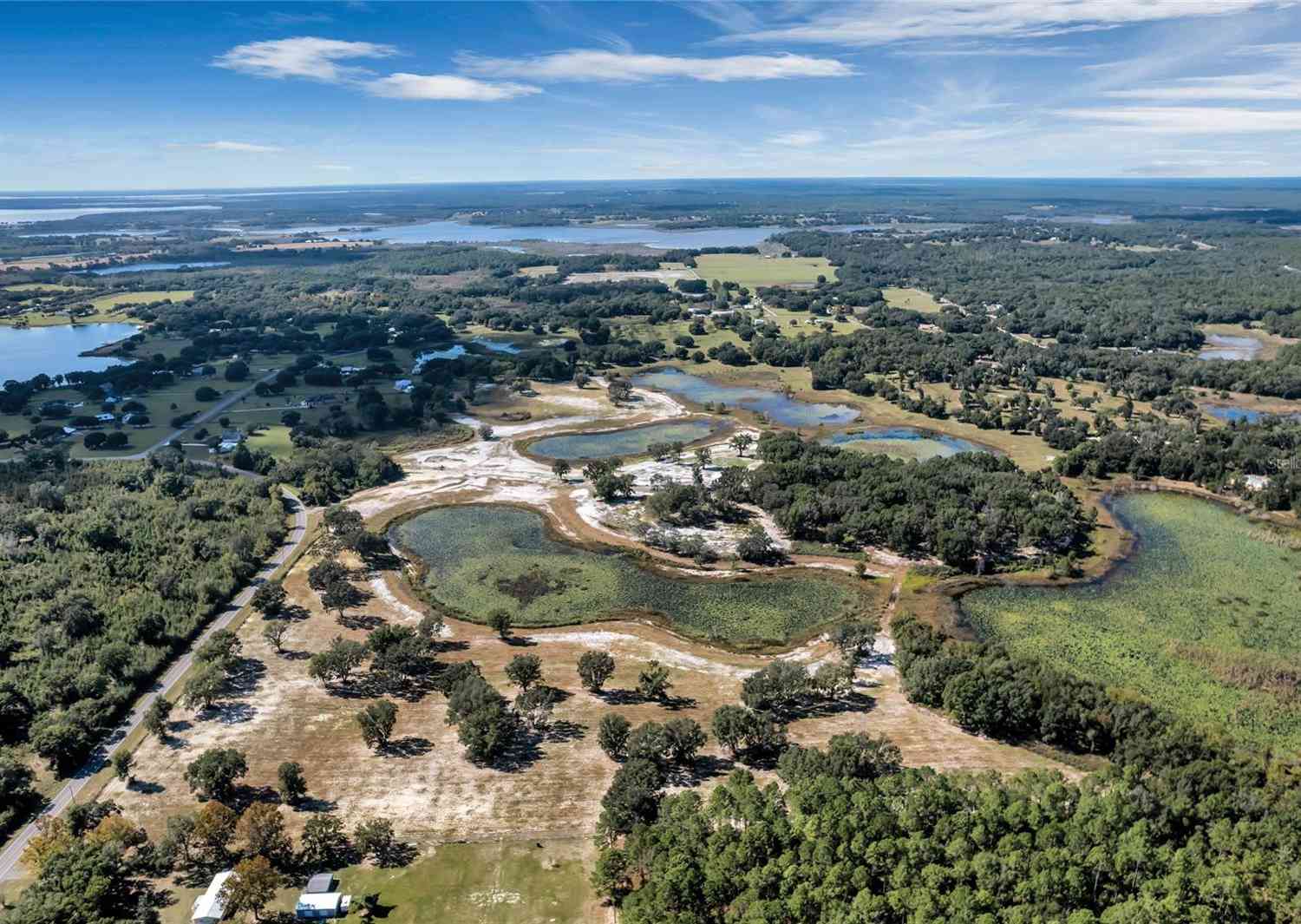 Se 180 Street Road, Umatilla, Florida image 9