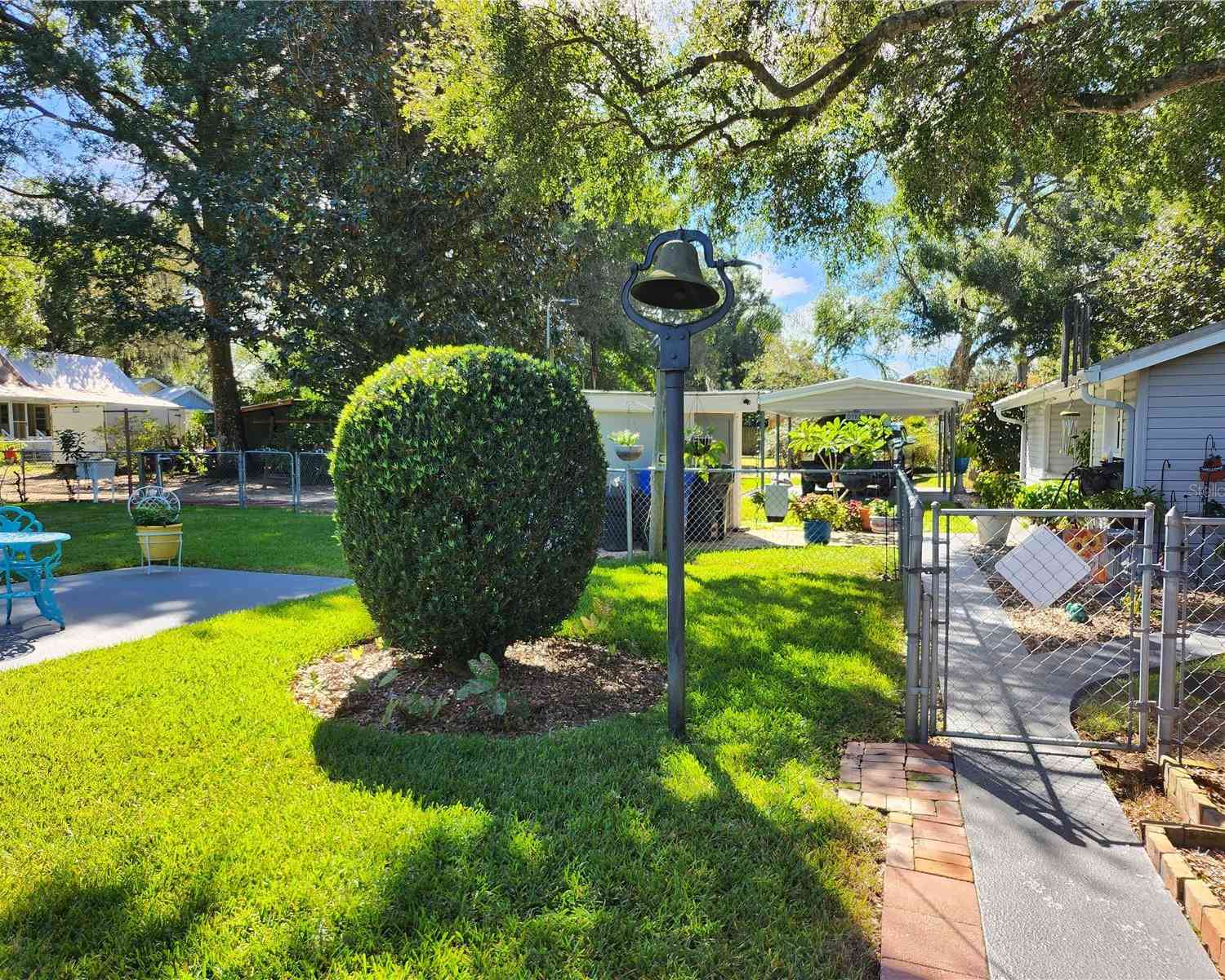 411 Bryan Road, BRANDON, Florida image 10