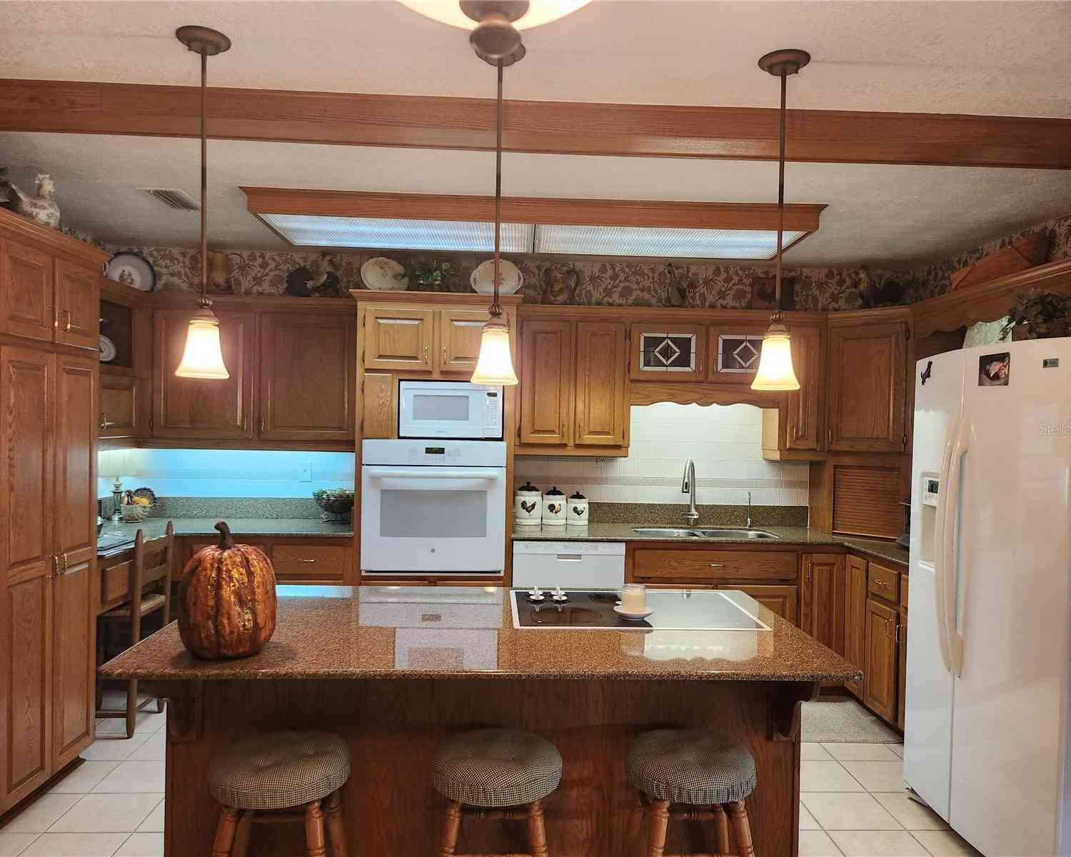 411 Bryan Road, BRANDON, Florida image 18