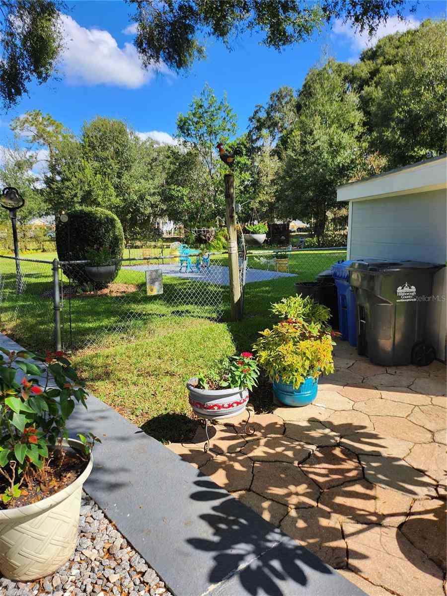 411 Bryan Road, BRANDON, Florida image 13