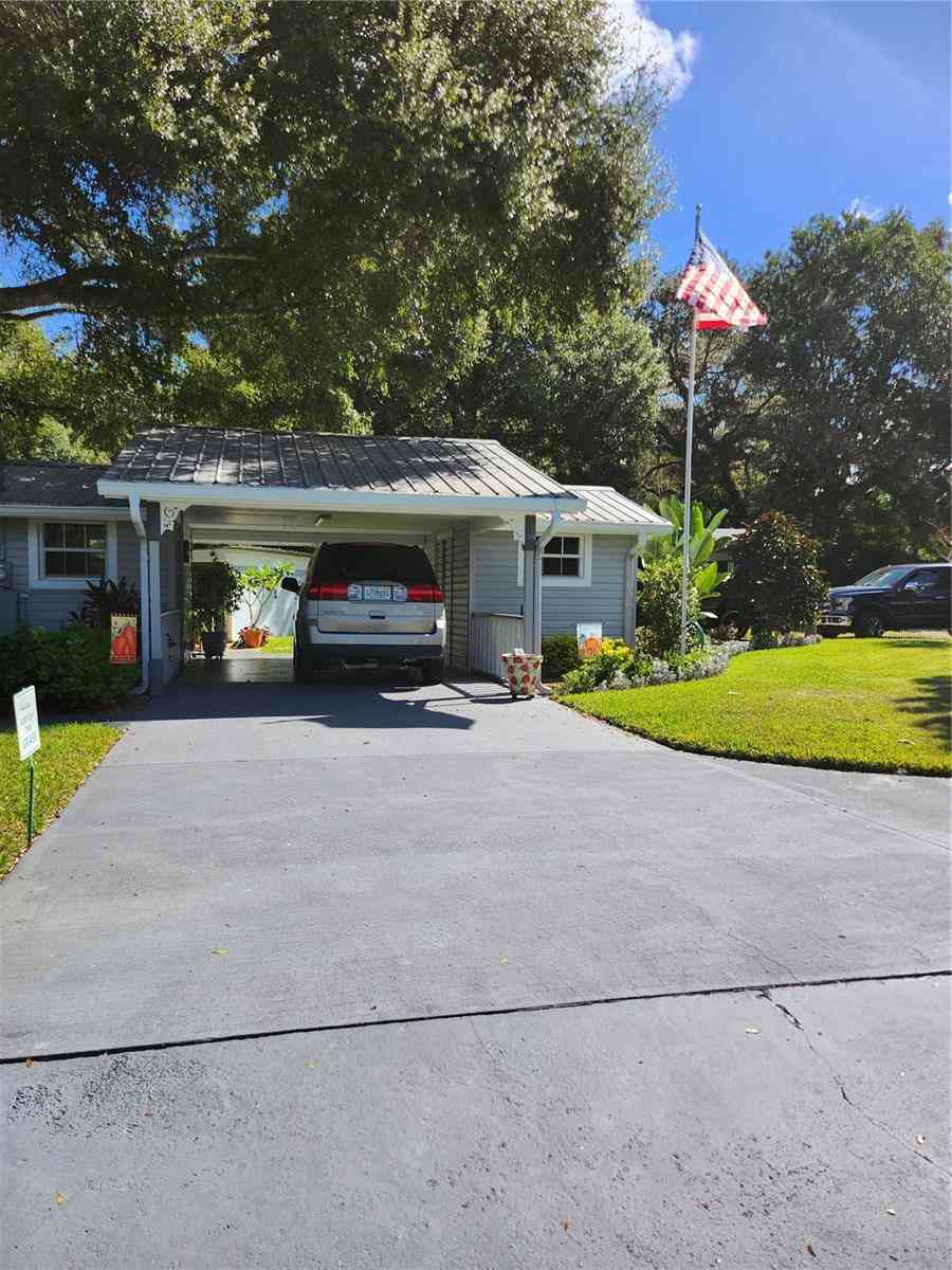 411 Bryan Road, BRANDON, Florida image 5