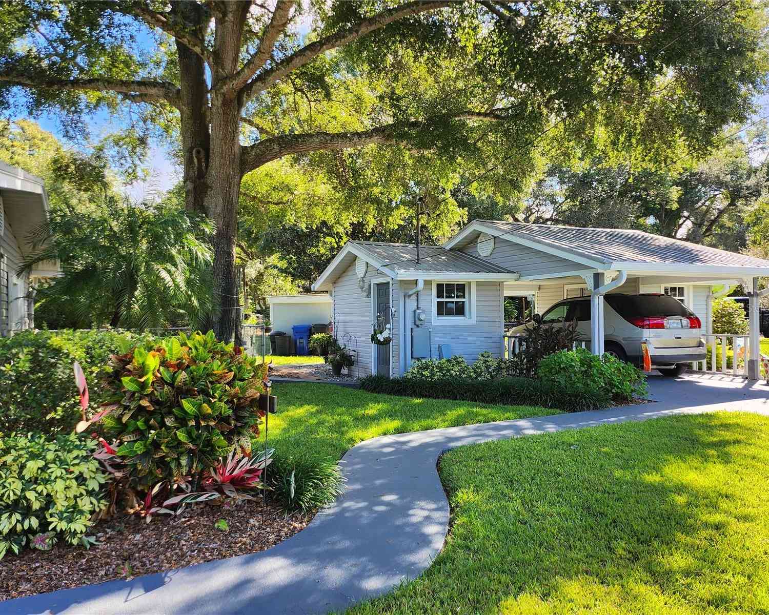 411 Bryan Road, BRANDON, Florida image 3