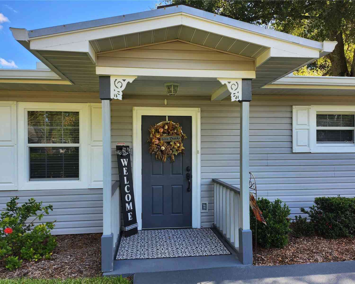 411 Bryan Road, BRANDON, Florida image 2