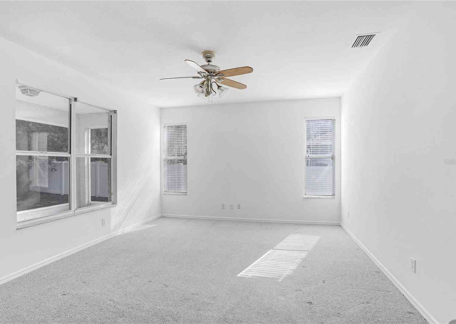 2927 Minuteman Lane, BRANDON, Florida image 24