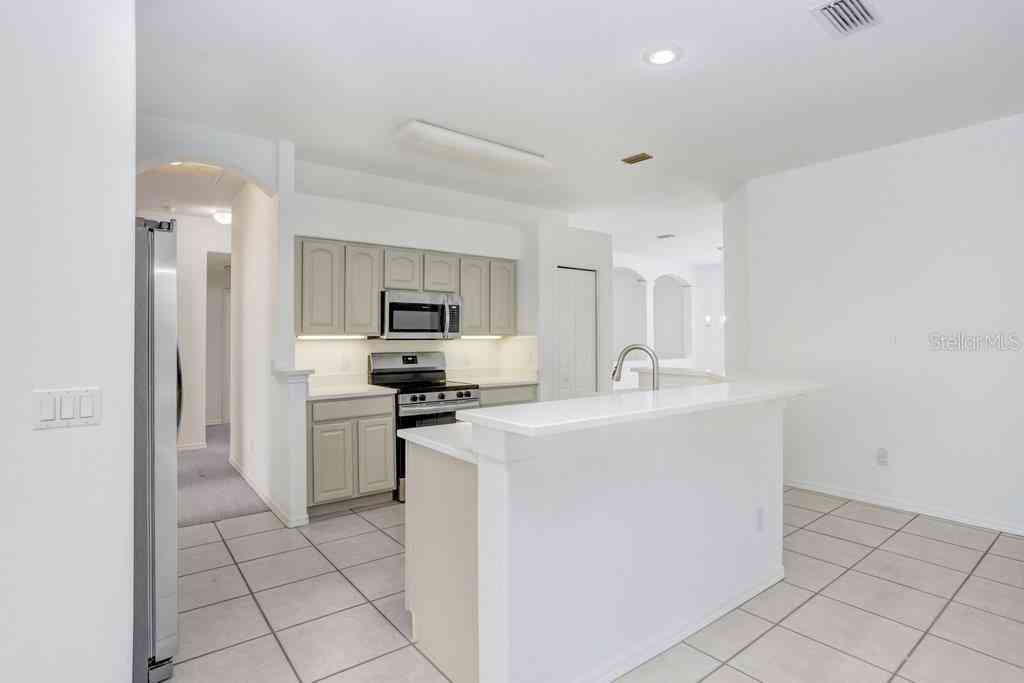 2927 Minuteman Lane, BRANDON, Florida image 17