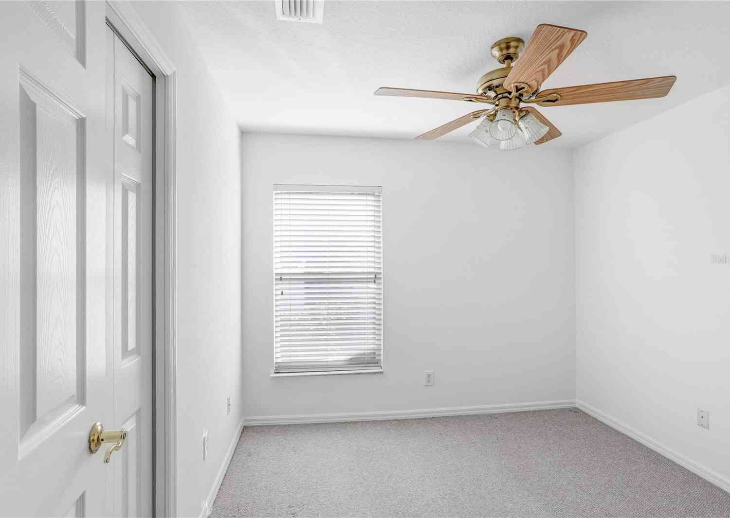 2927 Minuteman Lane, BRANDON, Florida image 32