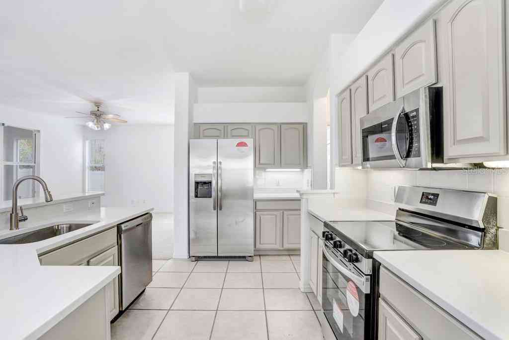2927 Minuteman Lane, BRANDON, Florida image 20