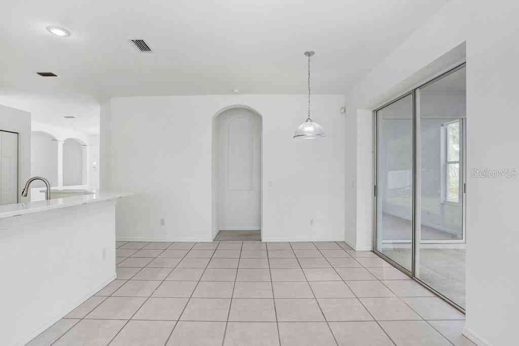 2927 Minuteman Lane, BRANDON, Florida image 15