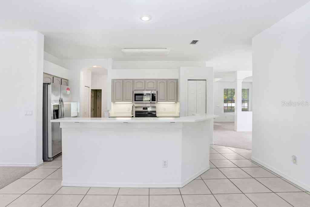 2927 Minuteman Lane, BRANDON, Florida image 13