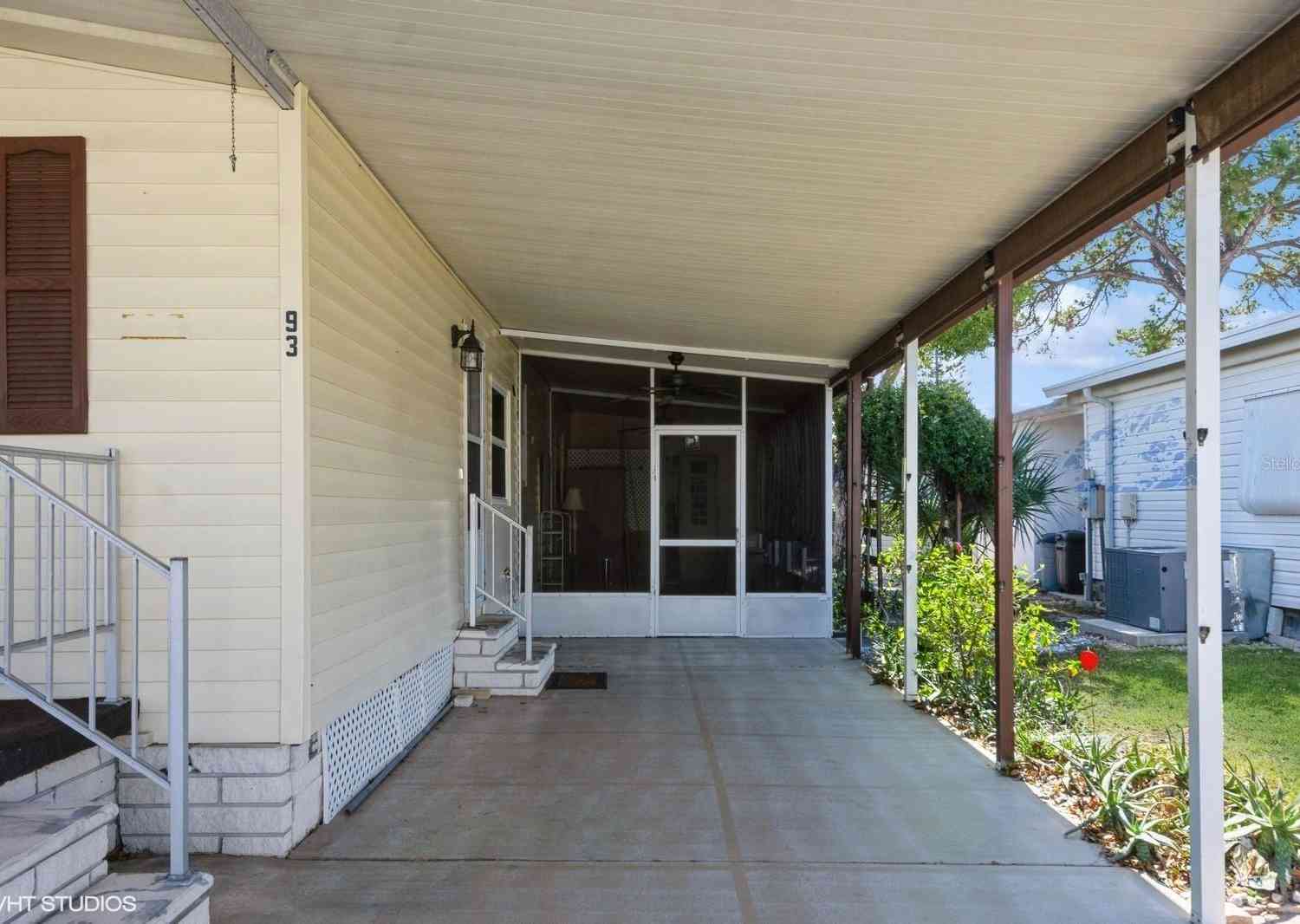 93 Pelican Drive, OLDSMAR, Florida image 36