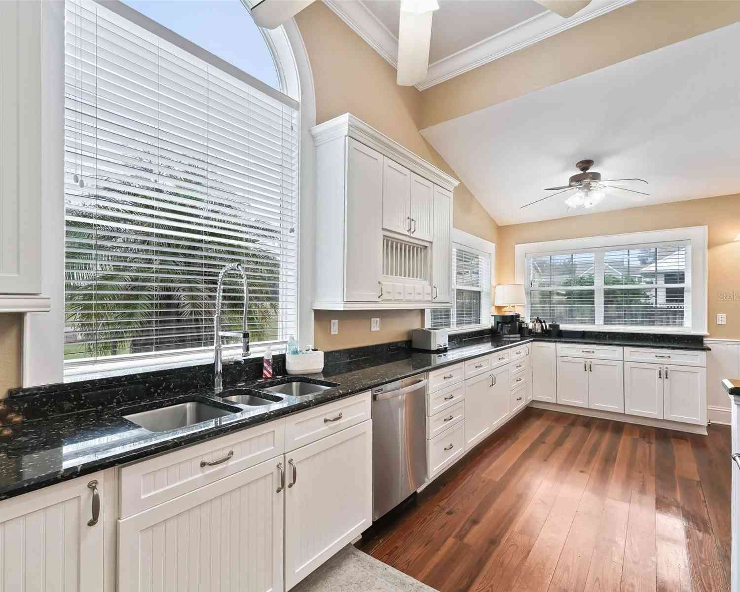 12730 E Highway 25, OCKLAWAHA, Florida image 31