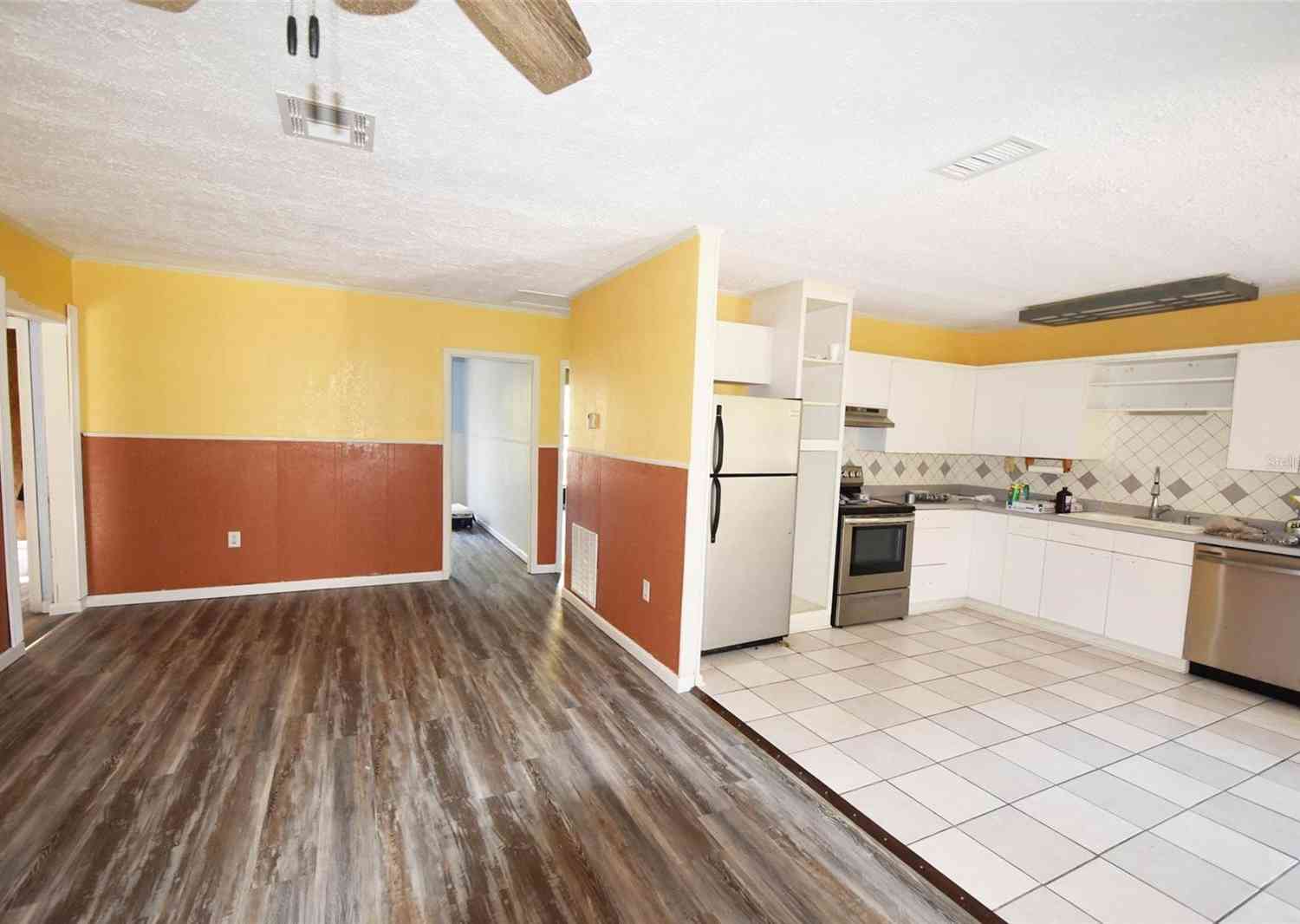 12729 SW 42nd Way, WEBSTER, Florida image 12