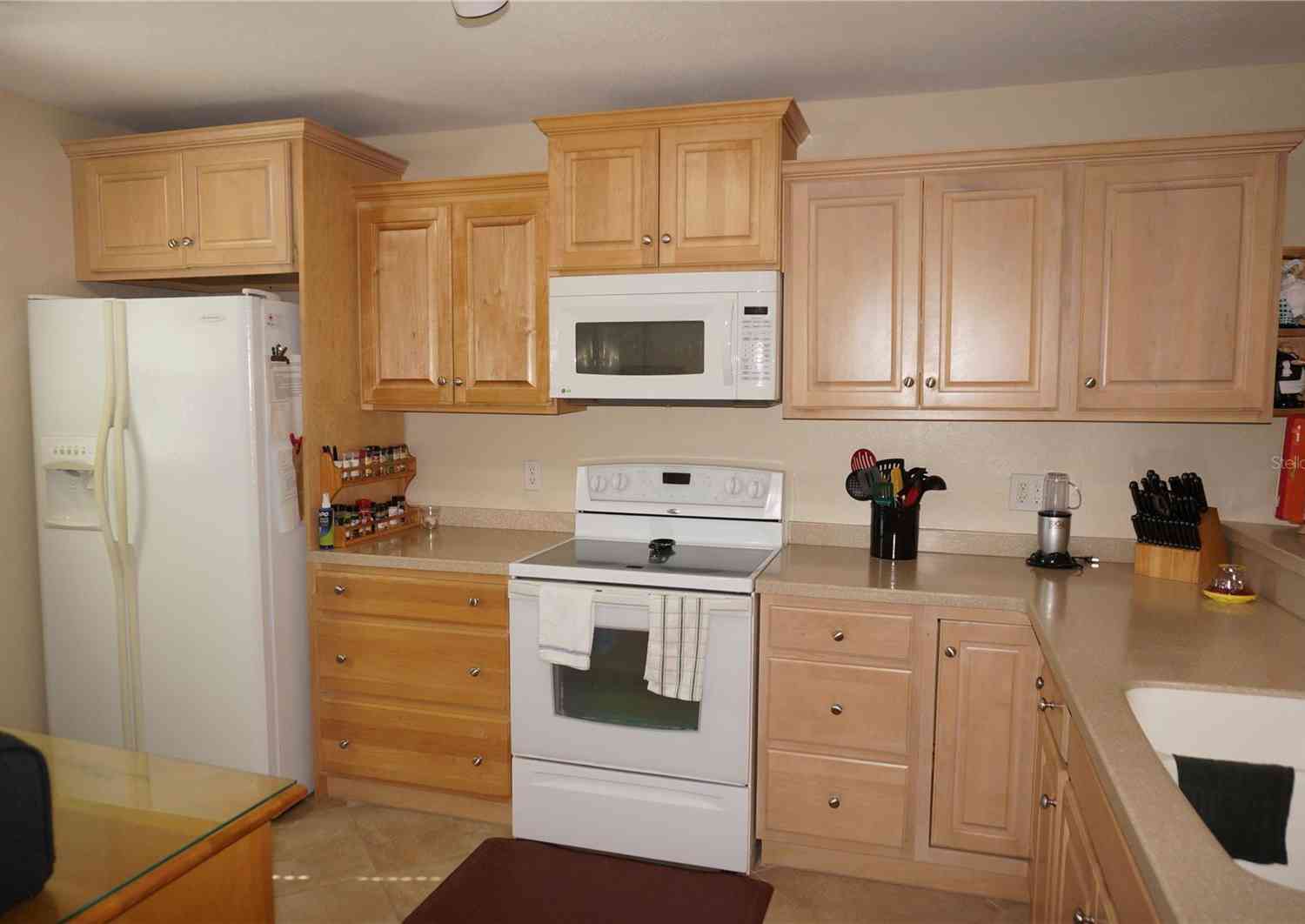 175 Kings Highway #411, PUNTA GORDA, Florida image 11