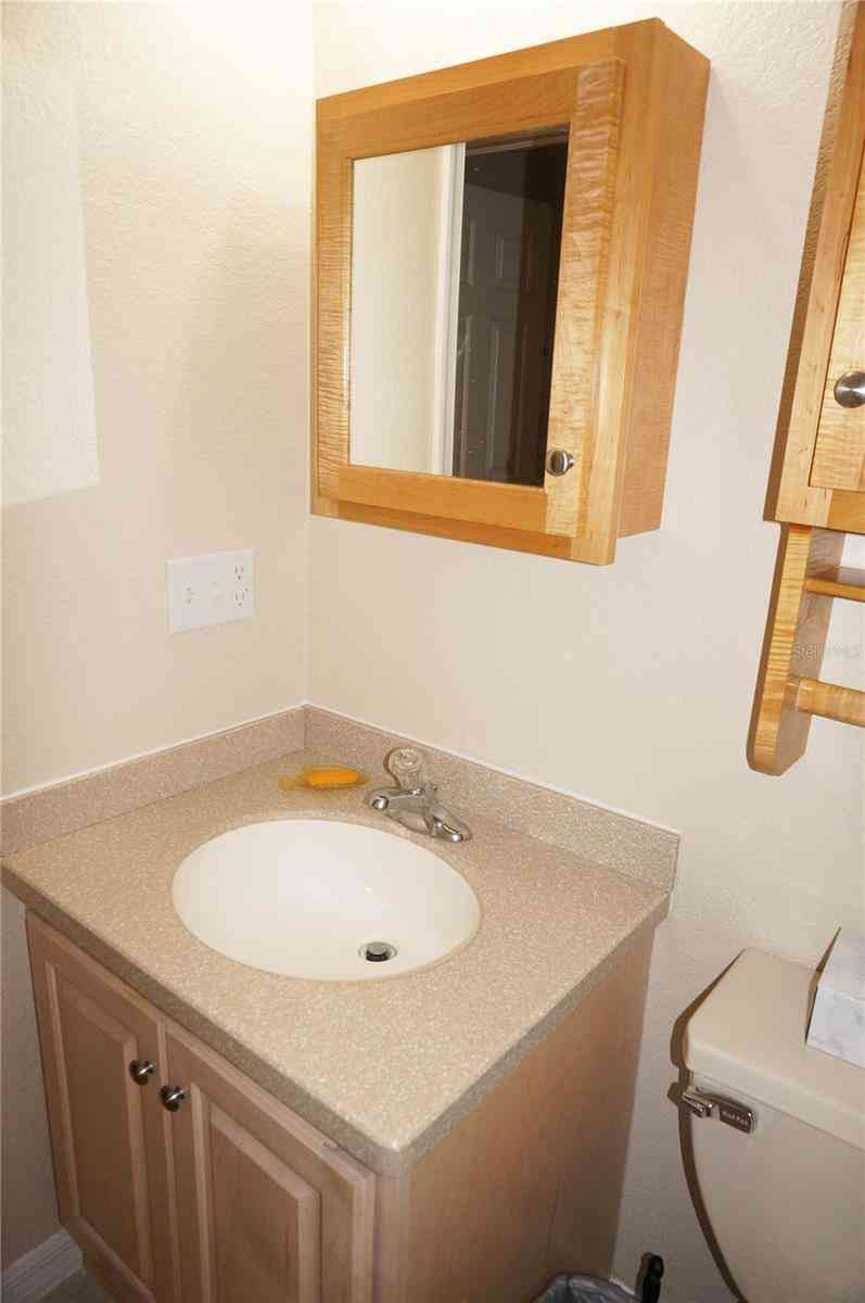 175 Kings Highway #411, PUNTA GORDA, Florida image 18