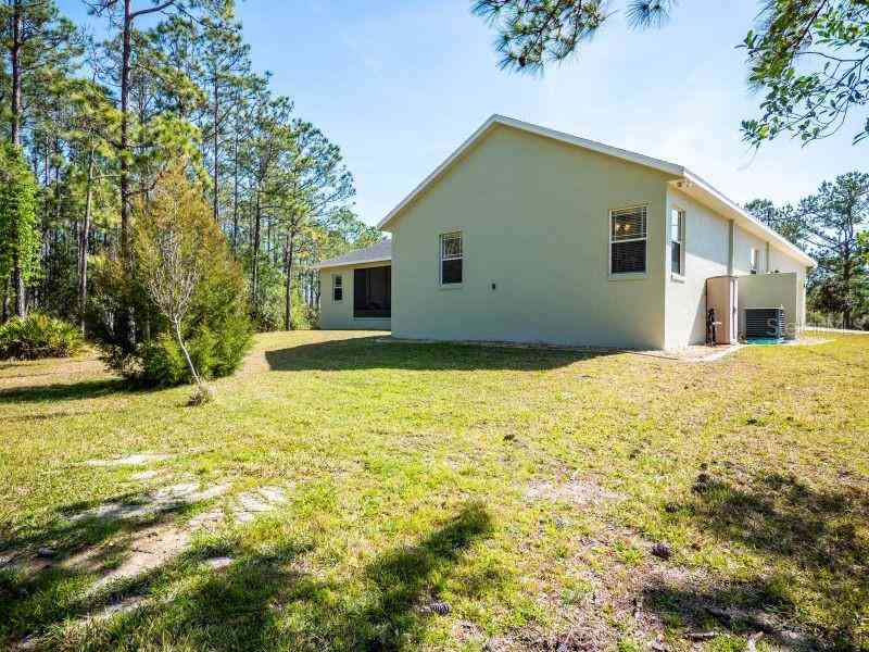 11588 NE 150th Avenue Road, FORT MC COY, Florida image 38