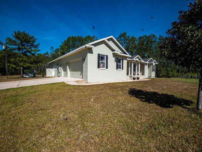 11588 NE 150th Avenue Road, FORT MC COY, Florida image 7