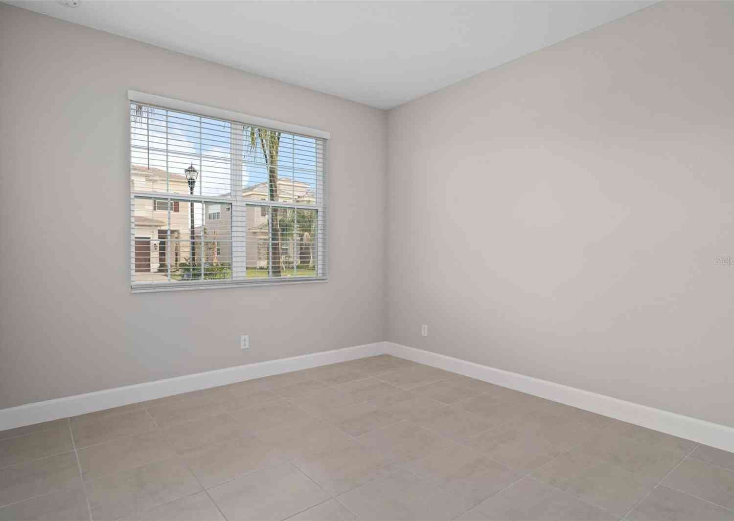 32311 Mahogany Valley Drive, Wesley Chapel, Florida image 30