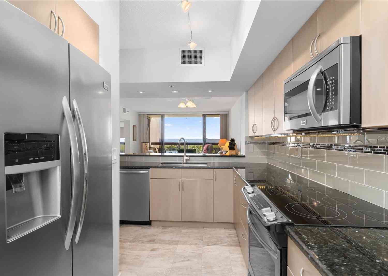 1932 Harbourside Drive #234, LONGBOAT KEY, Florida image 17