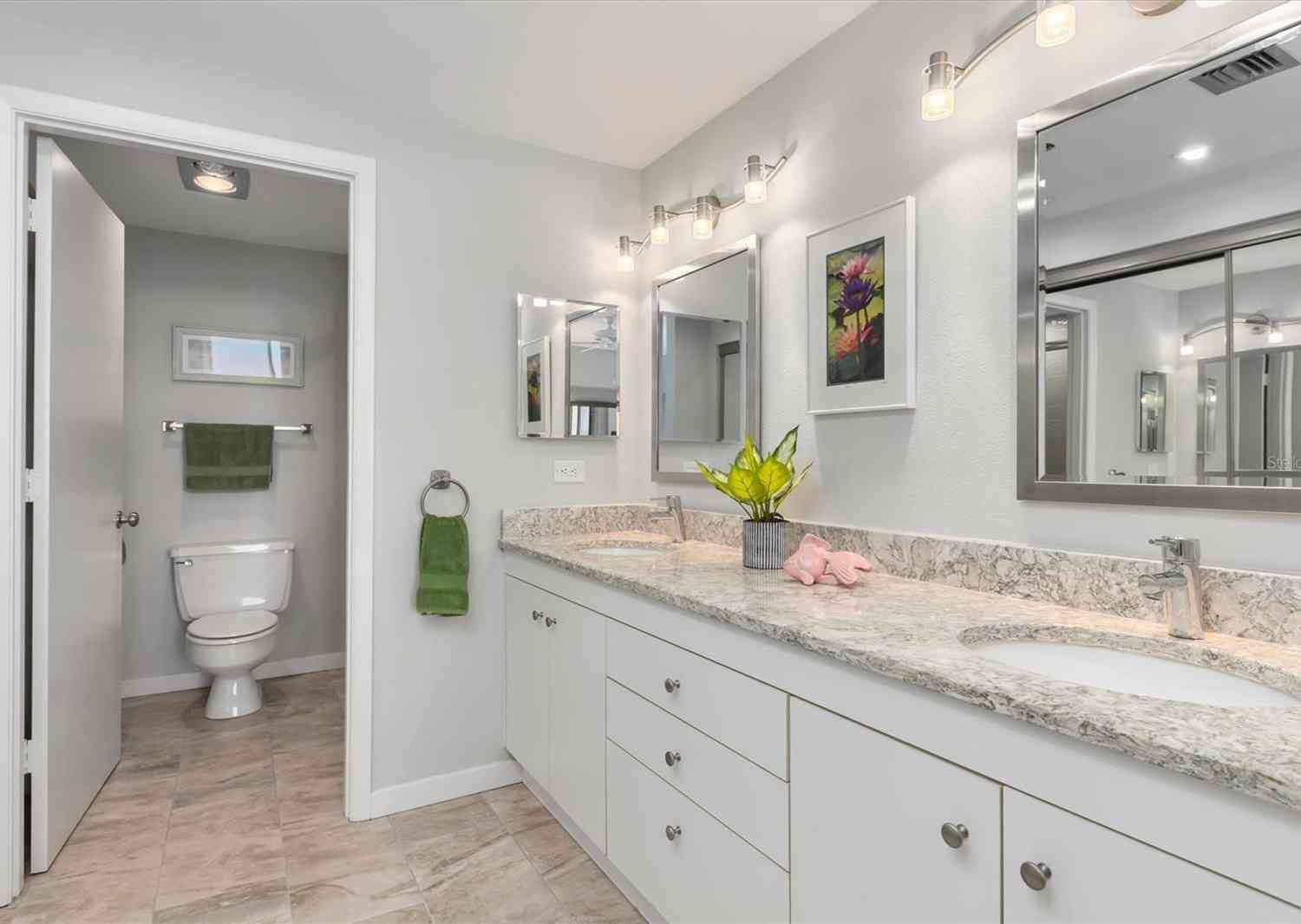 1932 Harbourside Drive #234, LONGBOAT KEY, Florida image 23
