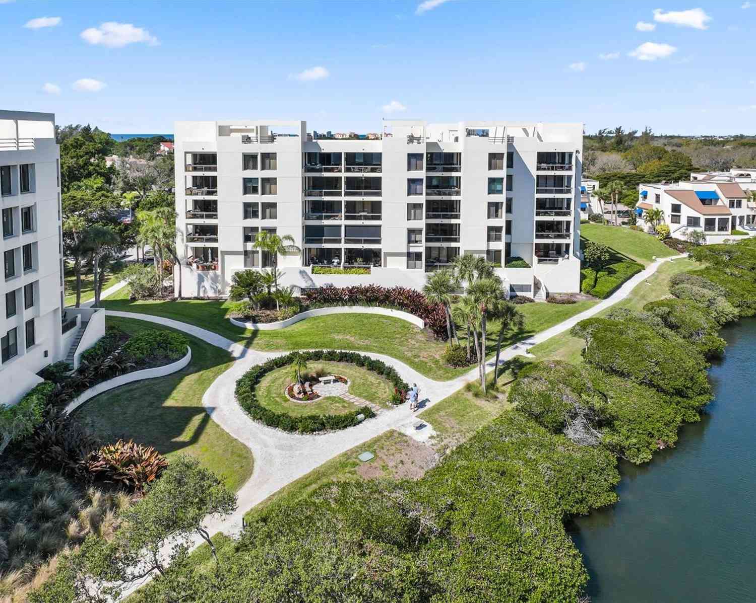 1932 Harbourside Drive #234, LONGBOAT KEY, Florida image 37