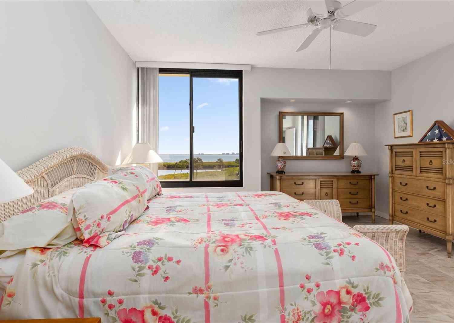 1932 Harbourside Drive #234, LONGBOAT KEY, Florida image 22