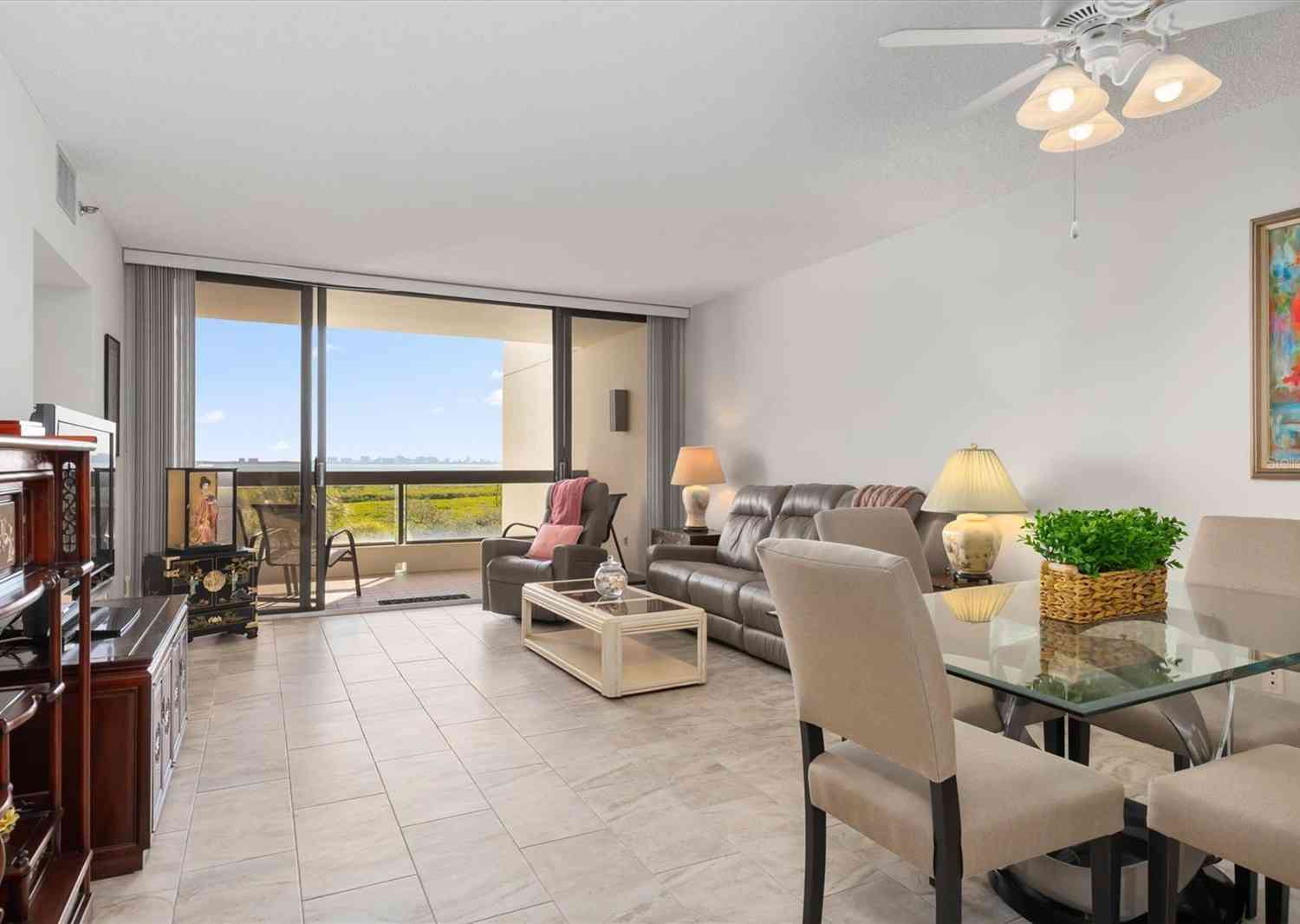 1932 Harbourside Drive #234, LONGBOAT KEY, Florida image 5