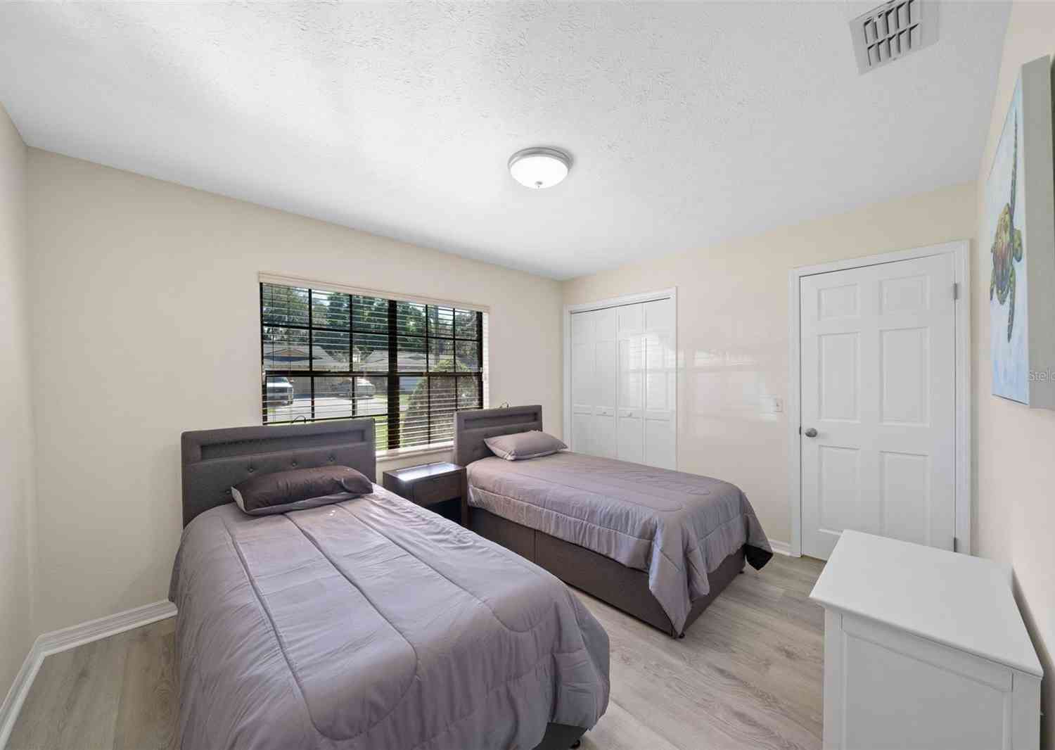 653 Timber Pond Drive, BRANDON, Florida image 14