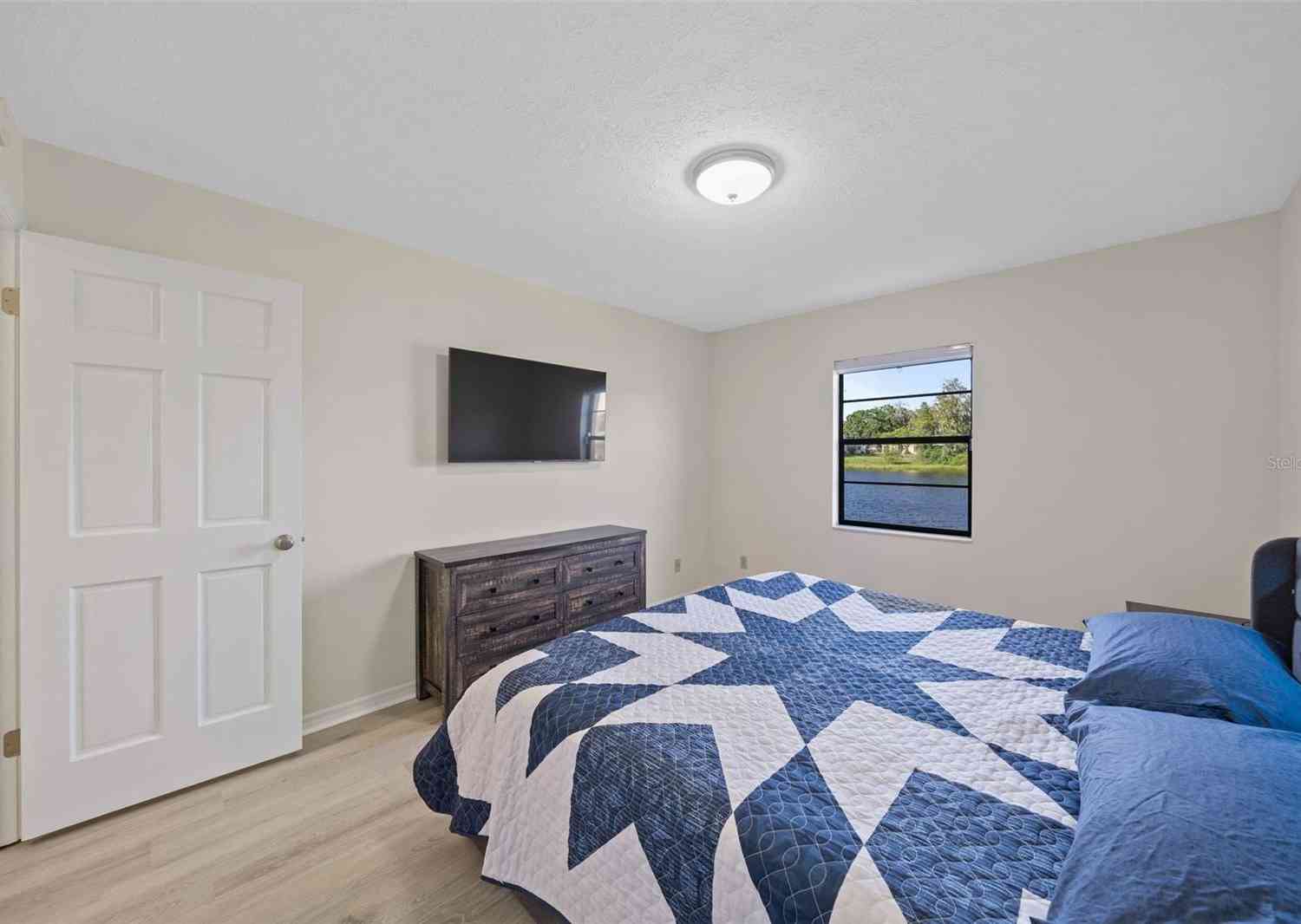 653 Timber Pond Drive, BRANDON, Florida image 34