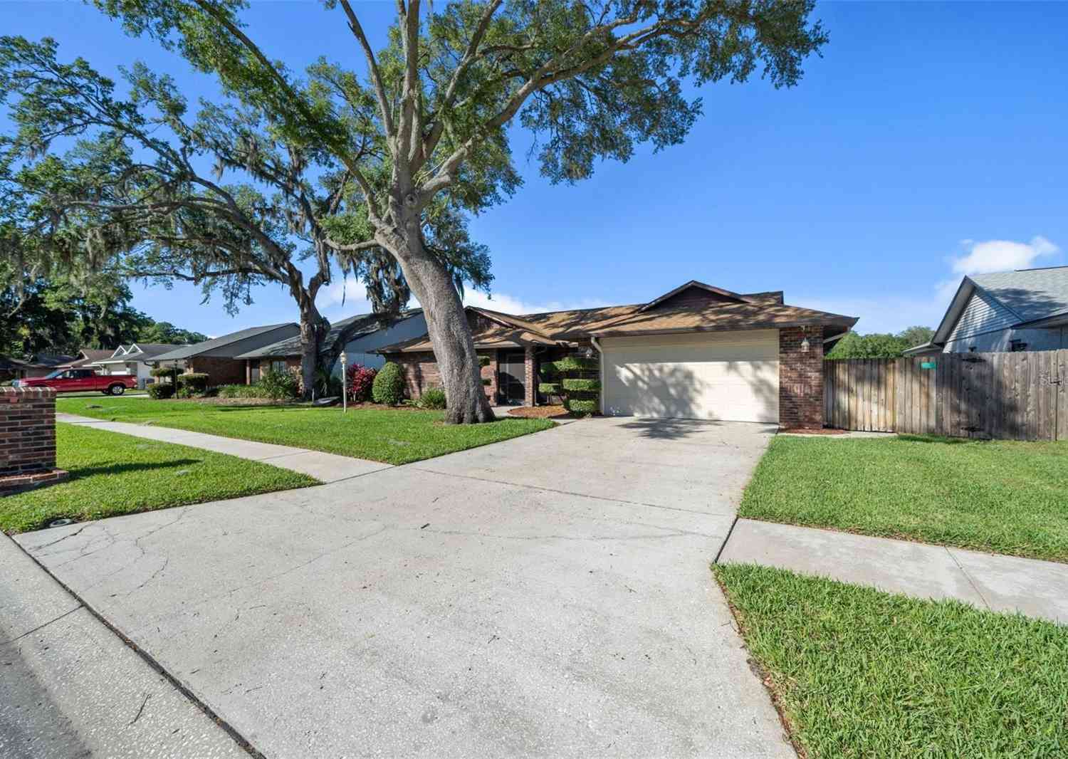 653 Timber Pond Drive, BRANDON, Florida image 46