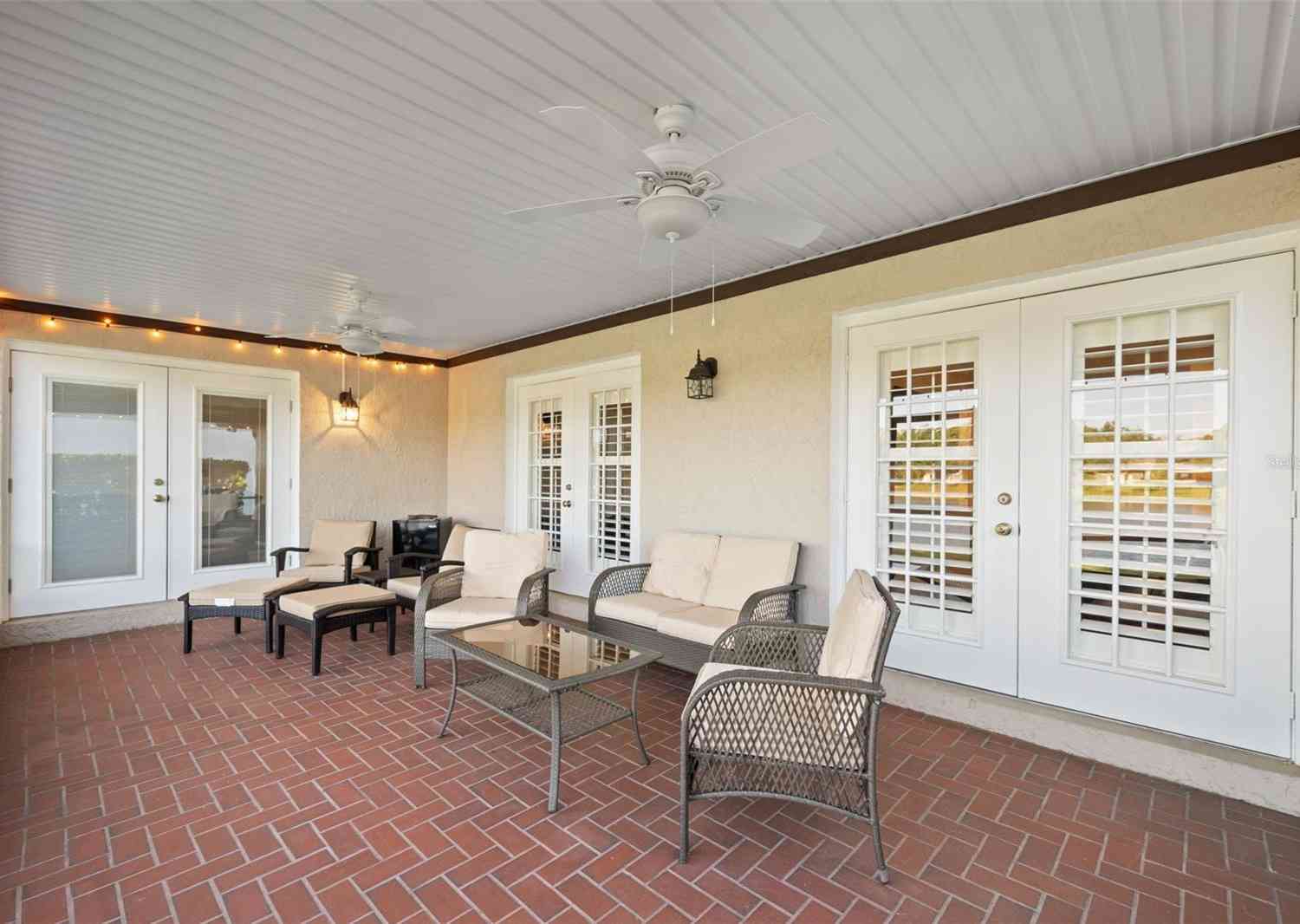 653 Timber Pond Drive, BRANDON, Florida image 37