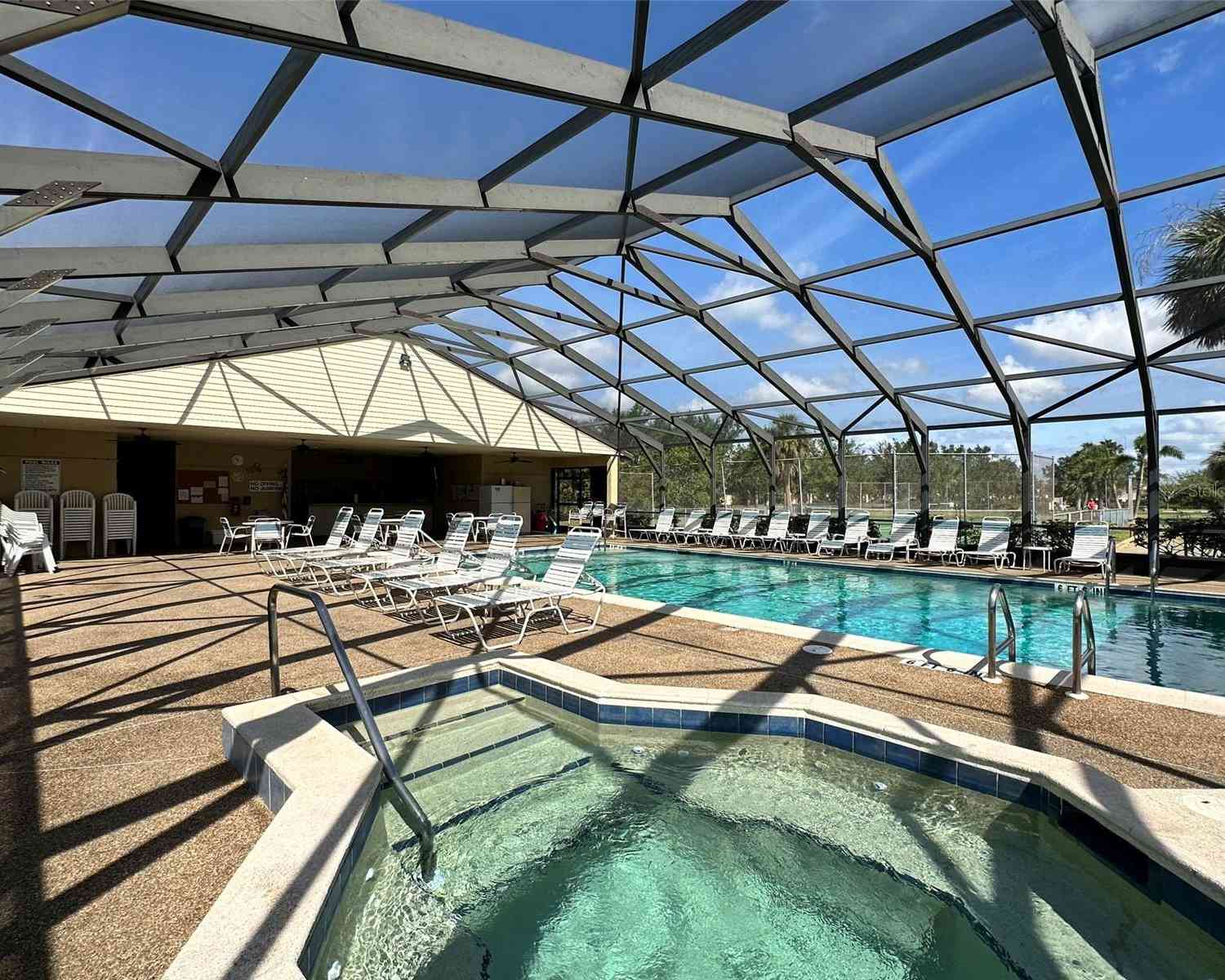 4016 Oakview Drive #J8, PUNTA GORDA, Florida image 20