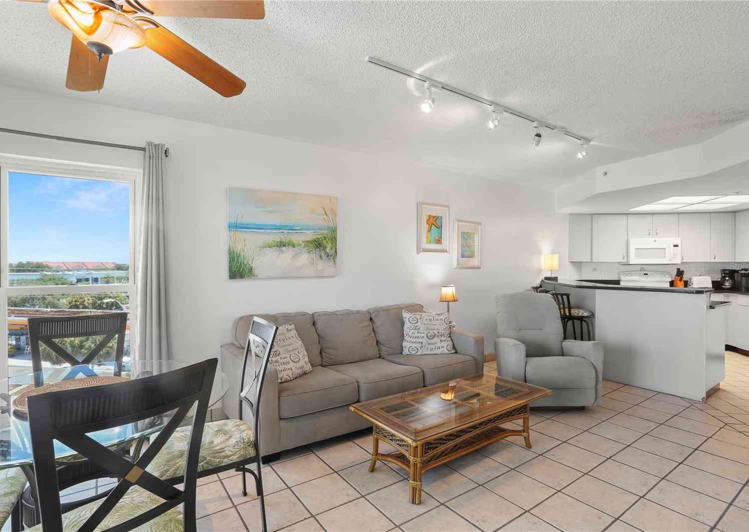 4510 Gulf Boulevard #508, Saint Petersburg Beach, Florida image 8