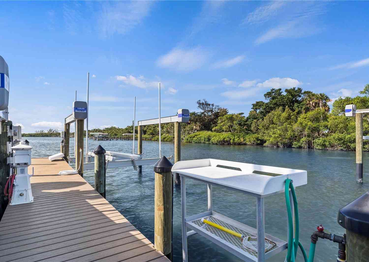 608 N Casey Key Road, OSPREY, Florida image 17