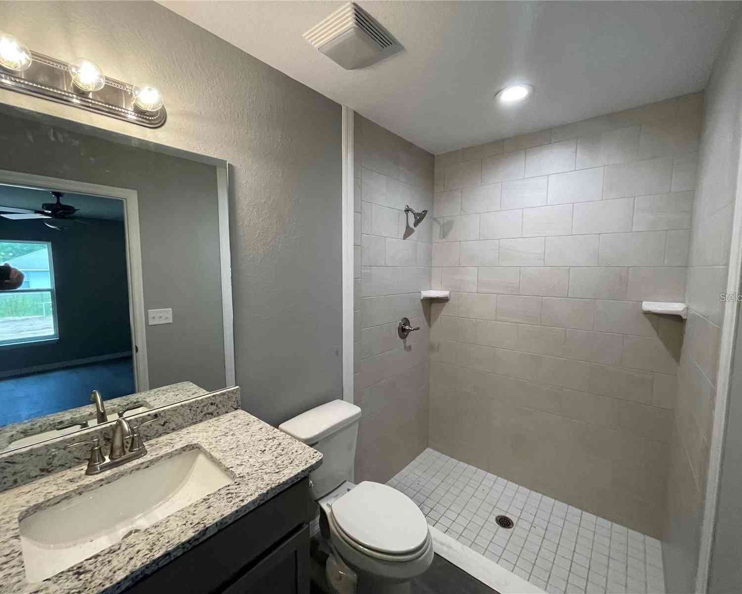 2 Fisher Lane Way, OCKLAWAHA, Florida image 7