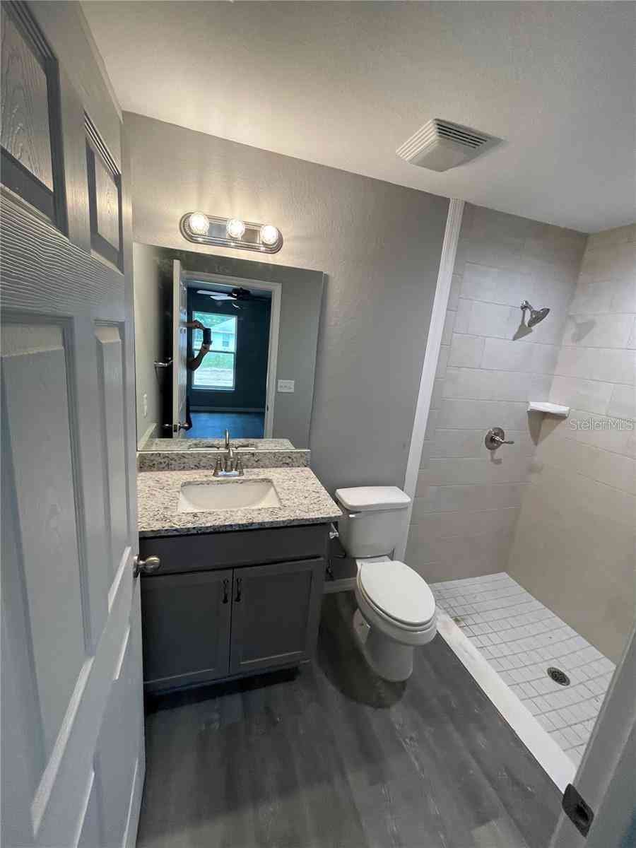 2 Fisher Lane Way, OCKLAWAHA, Florida image 6