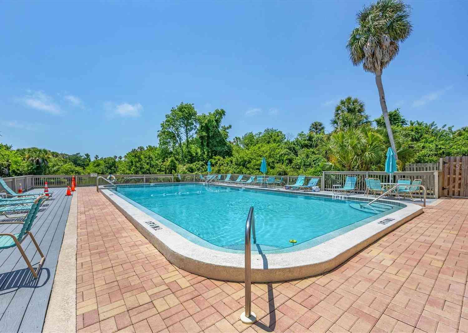 207 Woodland Drive #207, OSPREY, Florida image 31