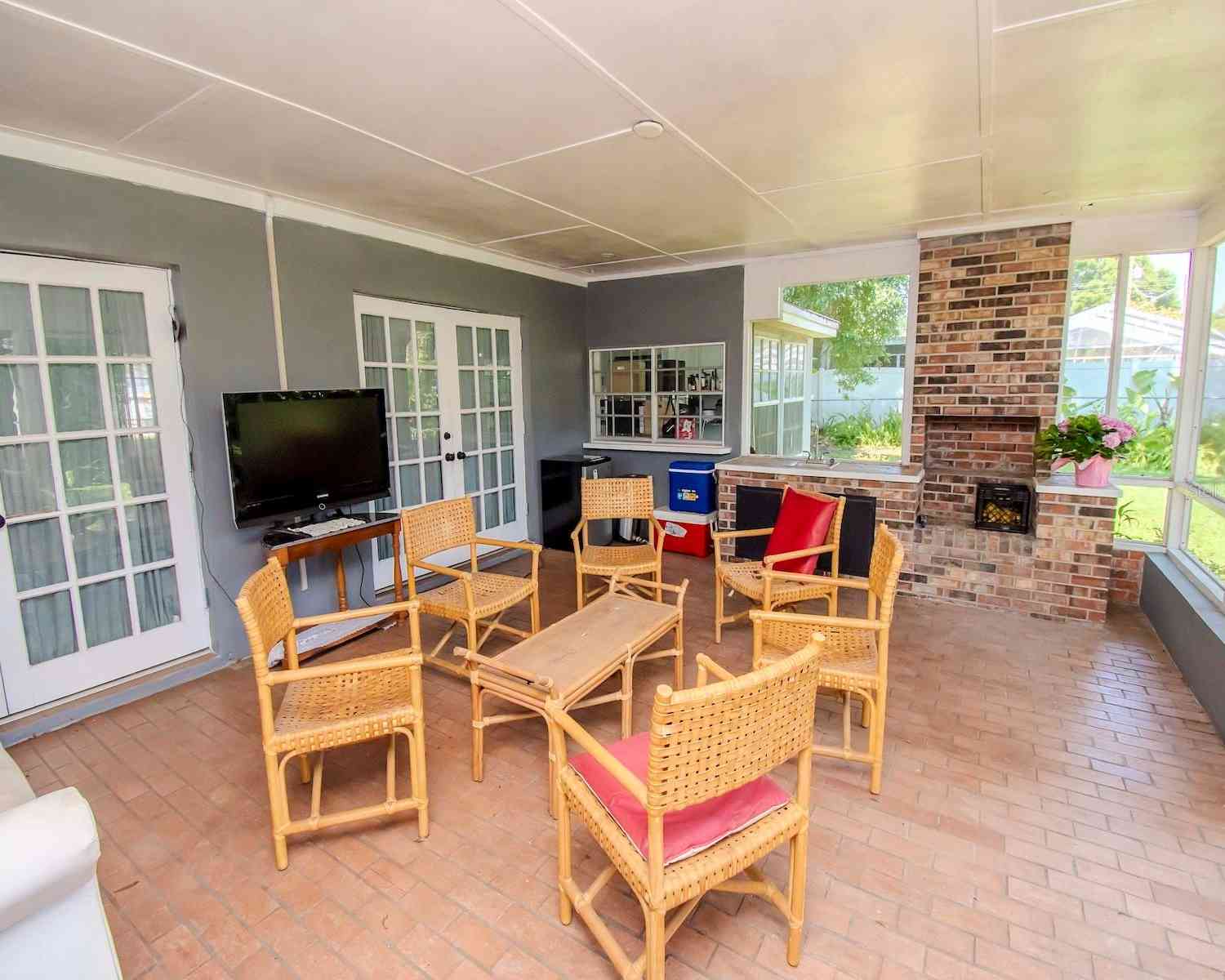 615 Carolyn Drive, BRANDON, Florida image 26