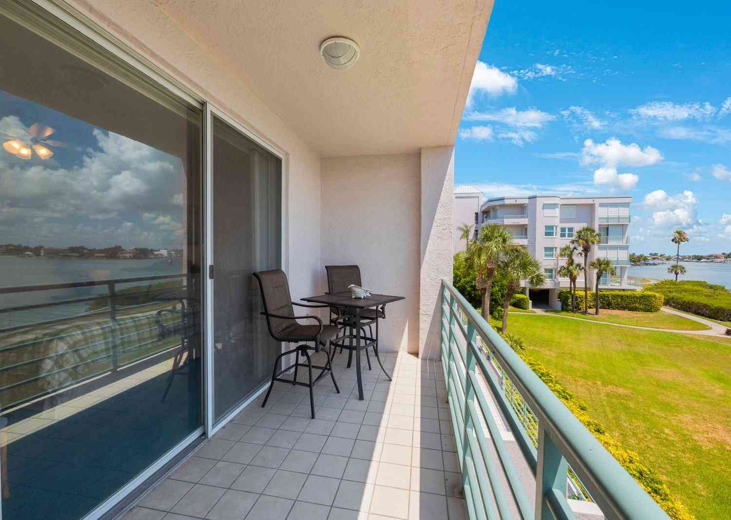 8001 Sailboat Key Boulevard #204, Saint Petersburg Beach, Florida image 34