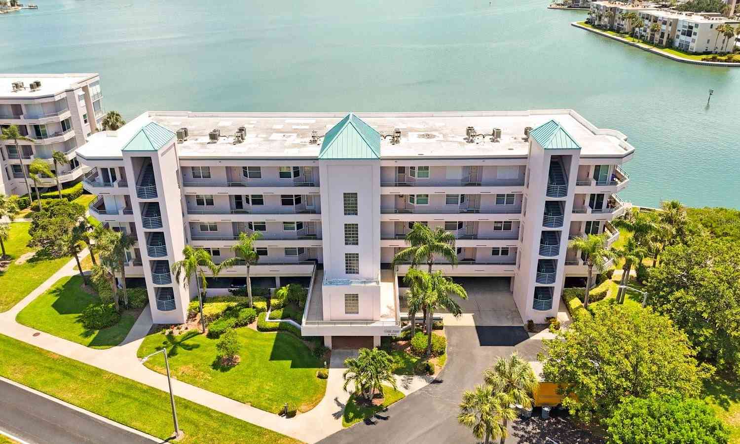 8001 Sailboat Key Boulevard #204, Saint Petersburg Beach, Florida image 39