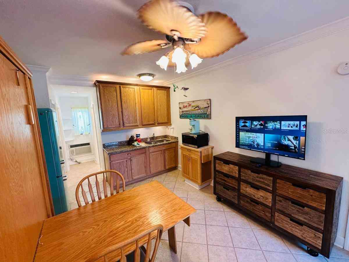 709 Gulf Way #19, Saint Petersburg Beach, Florida image 13