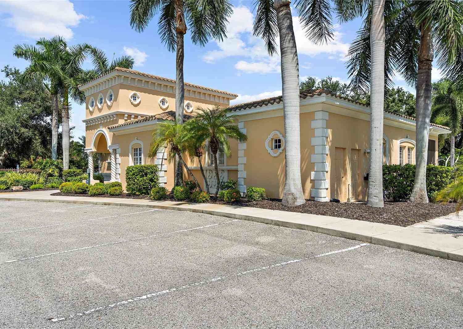 413 Rio Terra, VENICE, Florida image 43