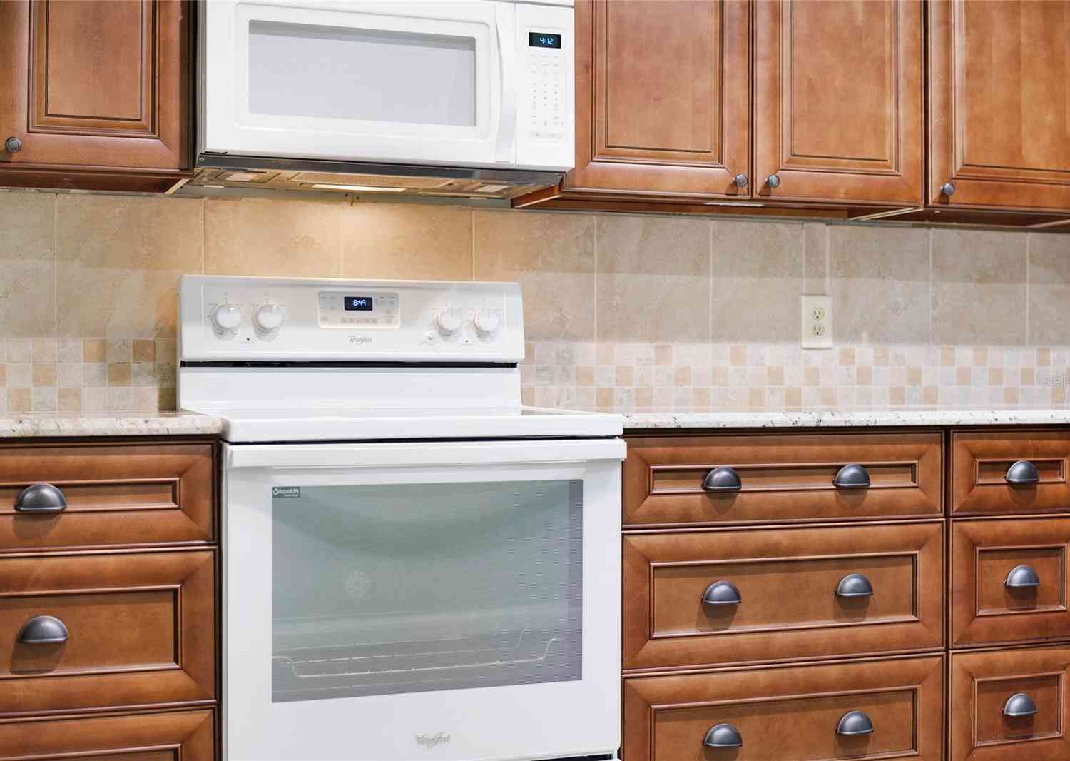 8 Escondido Circle #78, ALTAMONTE SPRINGS, Florida image 17