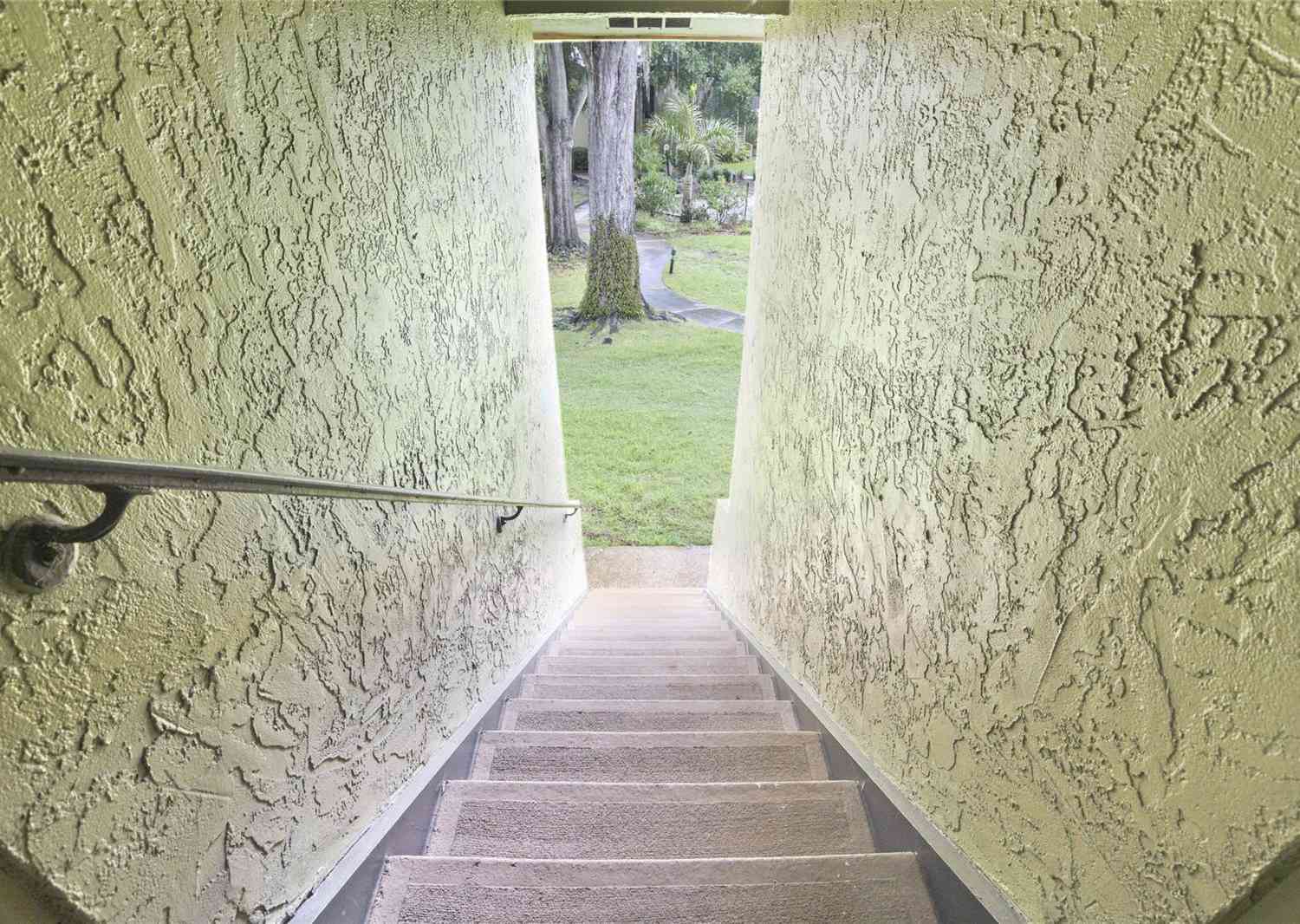 8 Escondido Circle #78, ALTAMONTE SPRINGS, Florida image 3