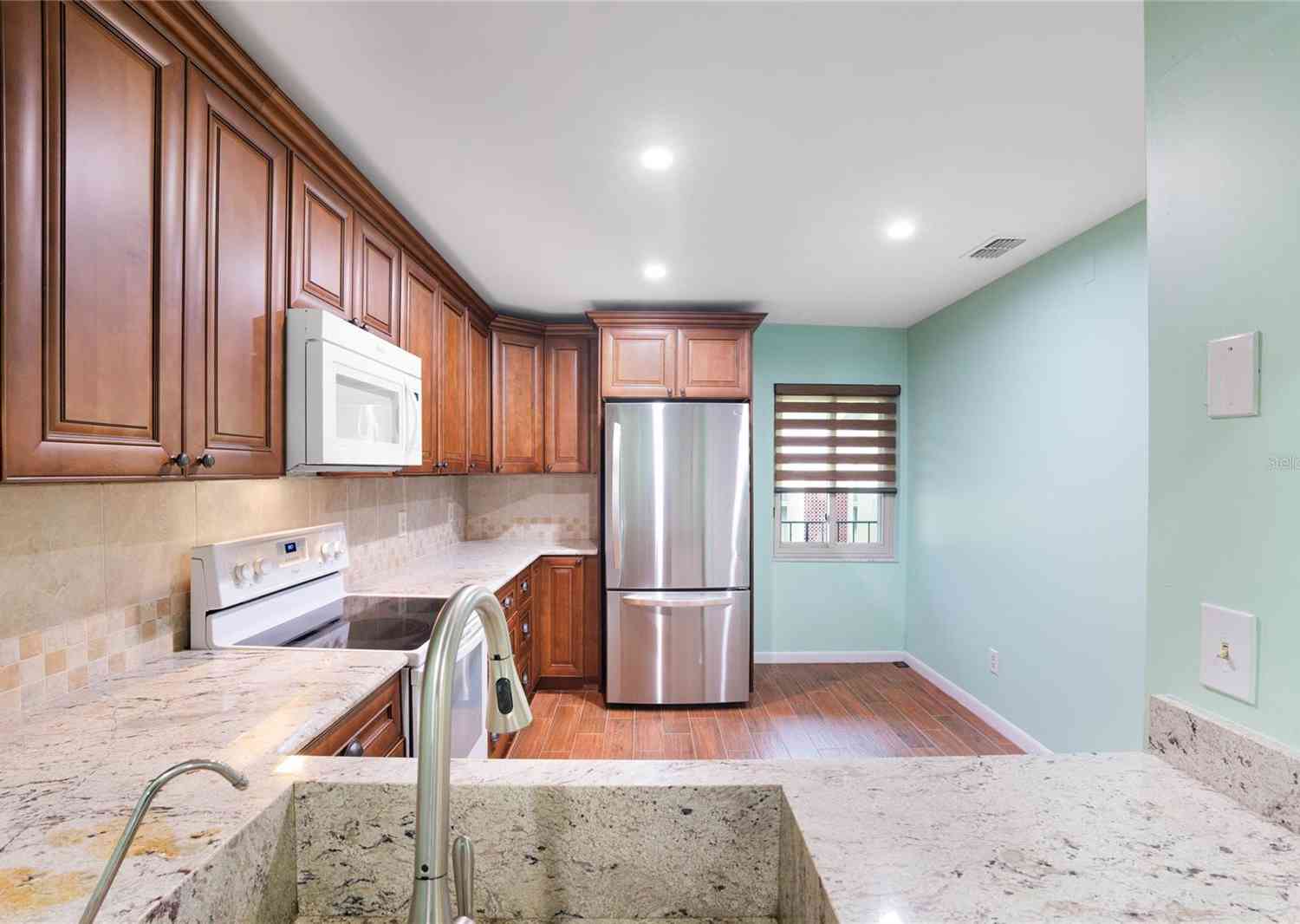 8 Escondido Circle #78, ALTAMONTE SPRINGS, Florida image 13