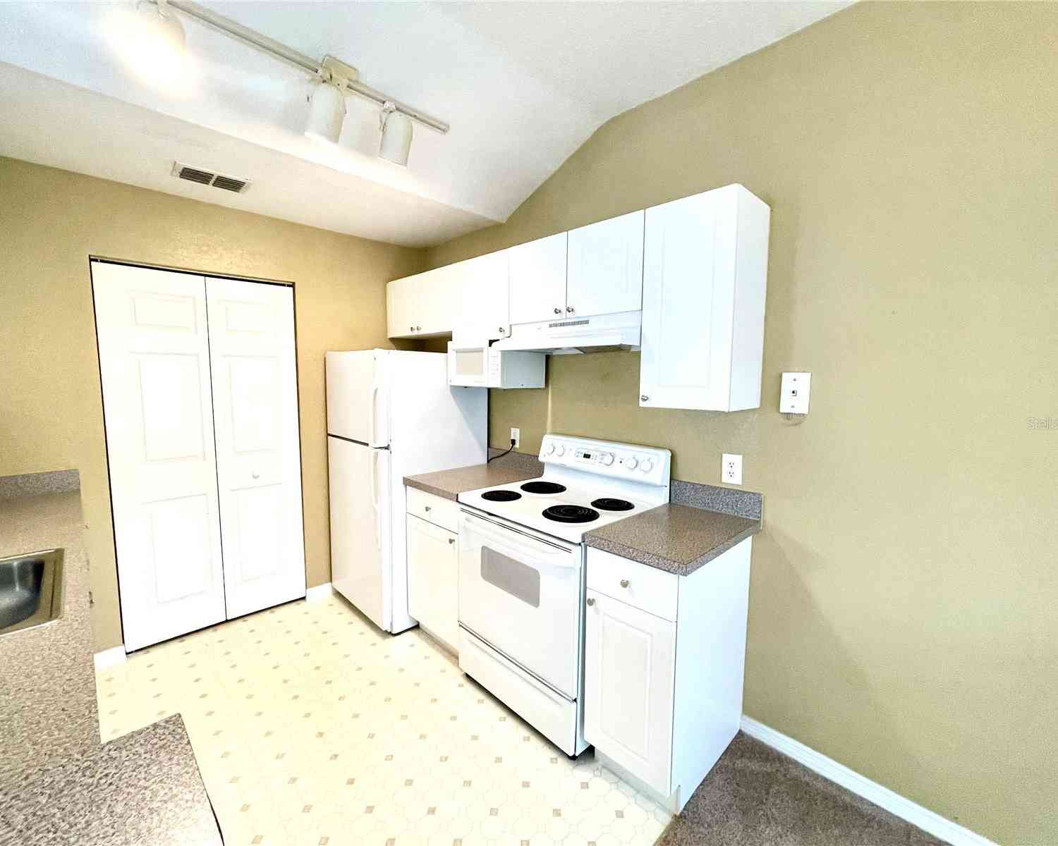 837 Grand Regency Point #207, ALTAMONTE SPRINGS, Florida image 9