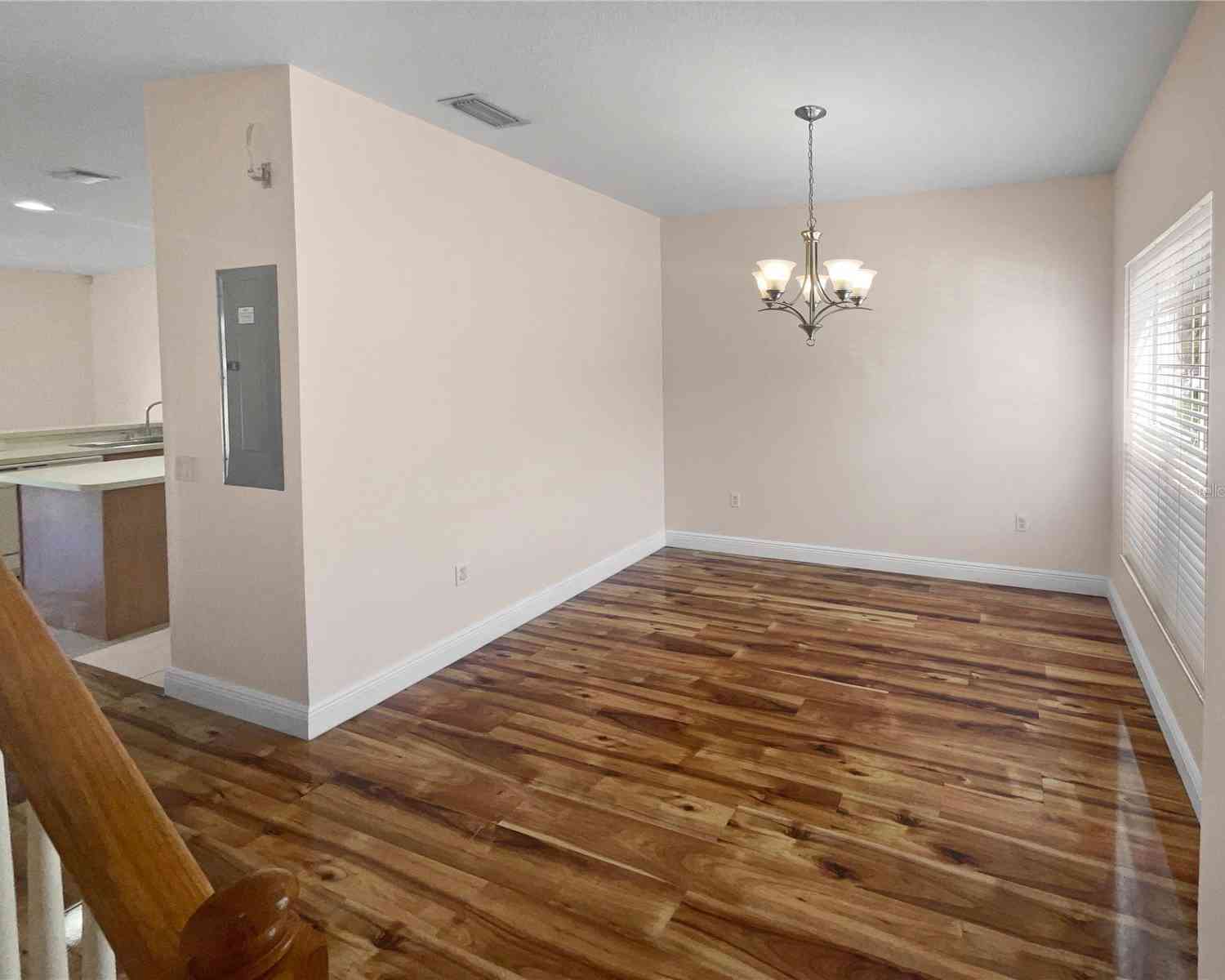 8882 Christie Drive, LARGO, Florida image 3