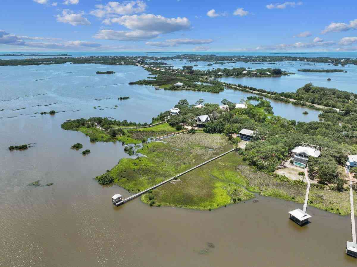 11531 SW 154th Avenue, CEDAR KEY, Florida image 10