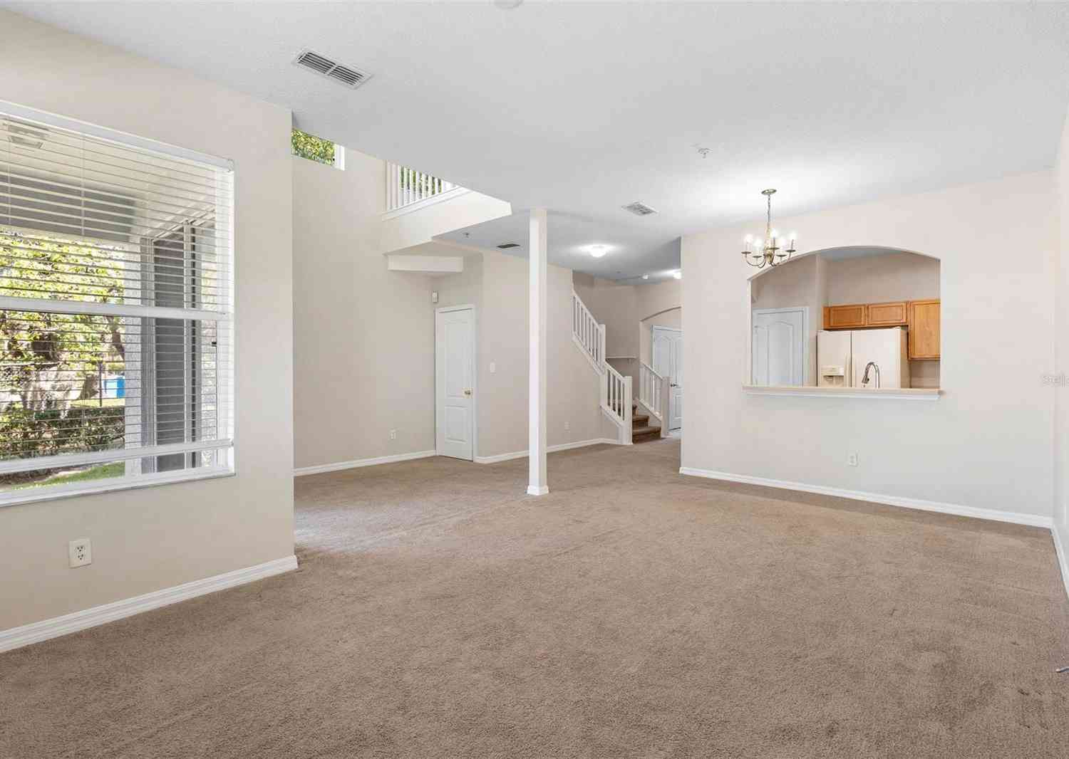 561 Majestic Way, ALTAMONTE SPRINGS, Florida image 6