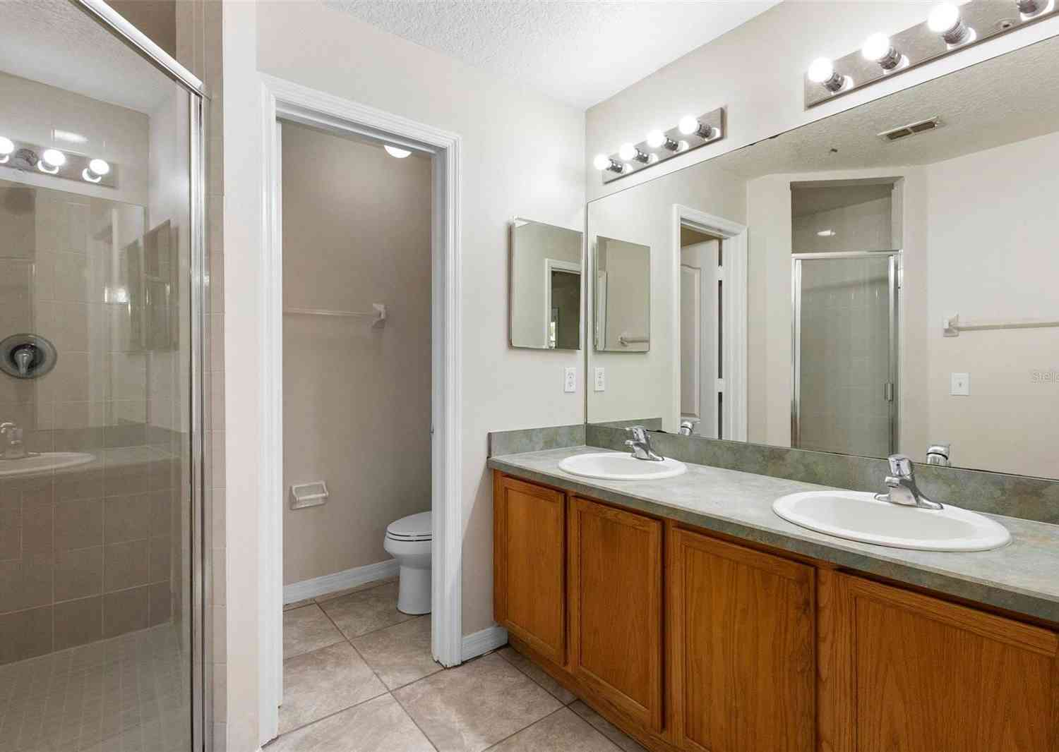 561 Majestic Way, ALTAMONTE SPRINGS, Florida image 21